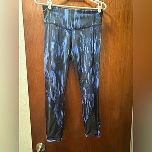 Lululemon Blue and Black Abstract Print Leggings